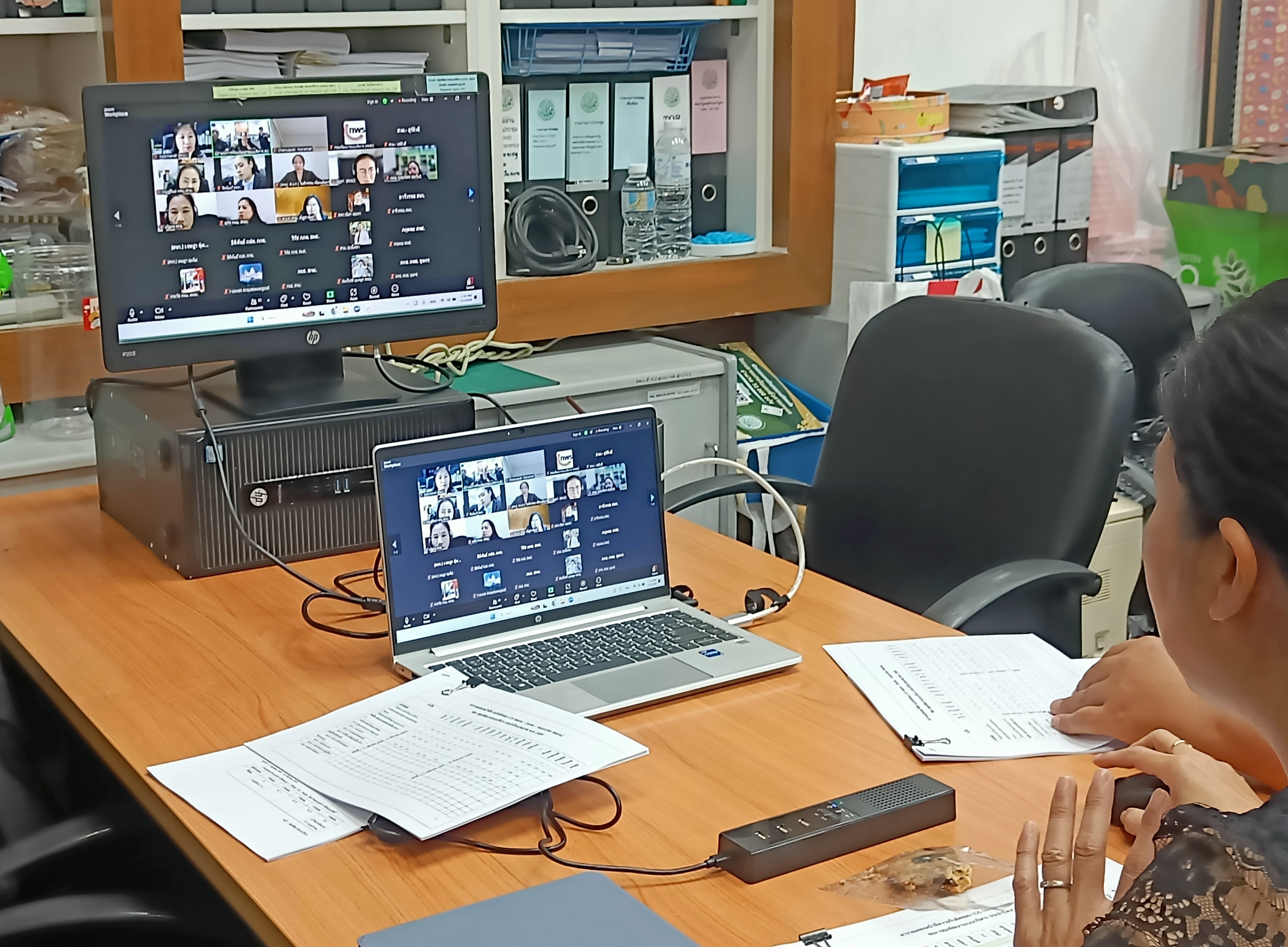 title - Unit School ชี้แจงรายละเอียดกรอบการประเมินผลการปฏิบัติราชการ (ตัวชี้วัด) ร่วมที่ 5 ของสำนักงานการปฏิรูปที่ดินเพื่อเกษตรกรรม (ส.ป.ก.) ส่วนกลาง ผ่านสื่ออิเล็กทรอนิกส์ (ผ่านระบบออนไลน์ Zoom Meeting)